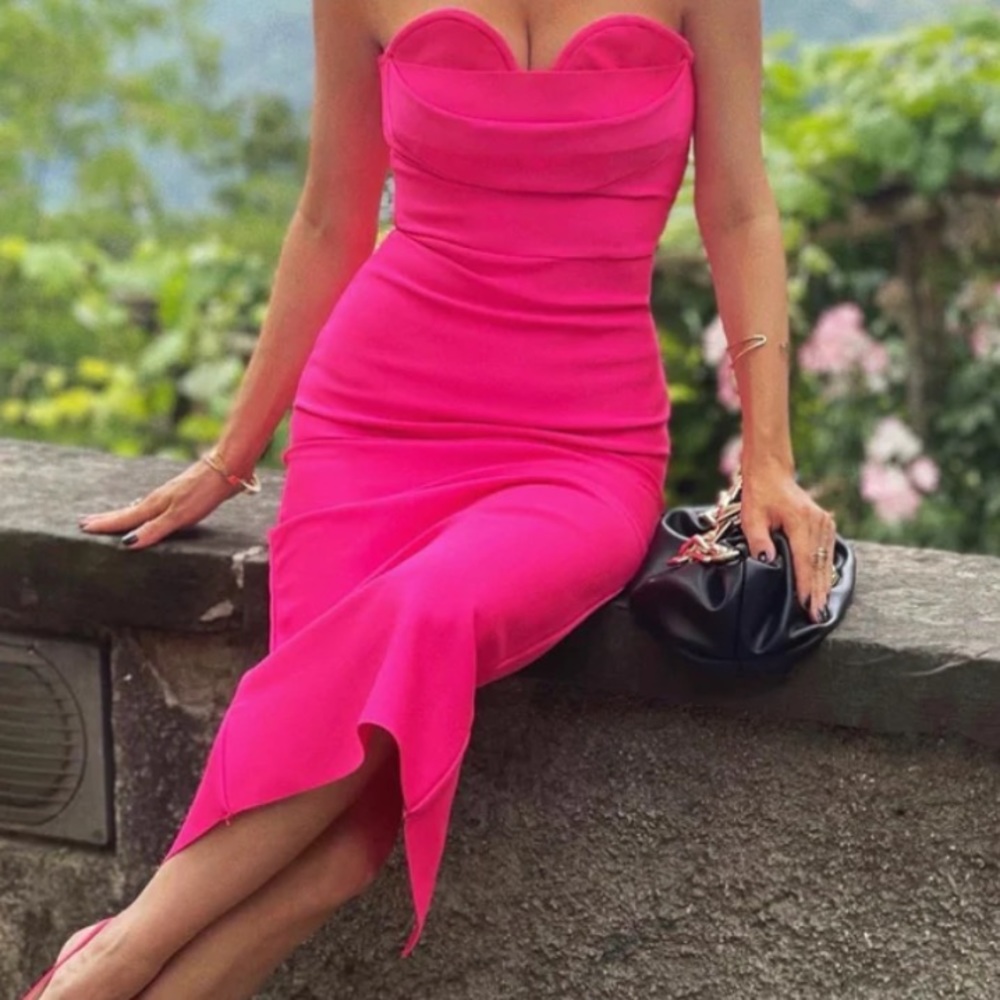 Pink bodycon dress midi